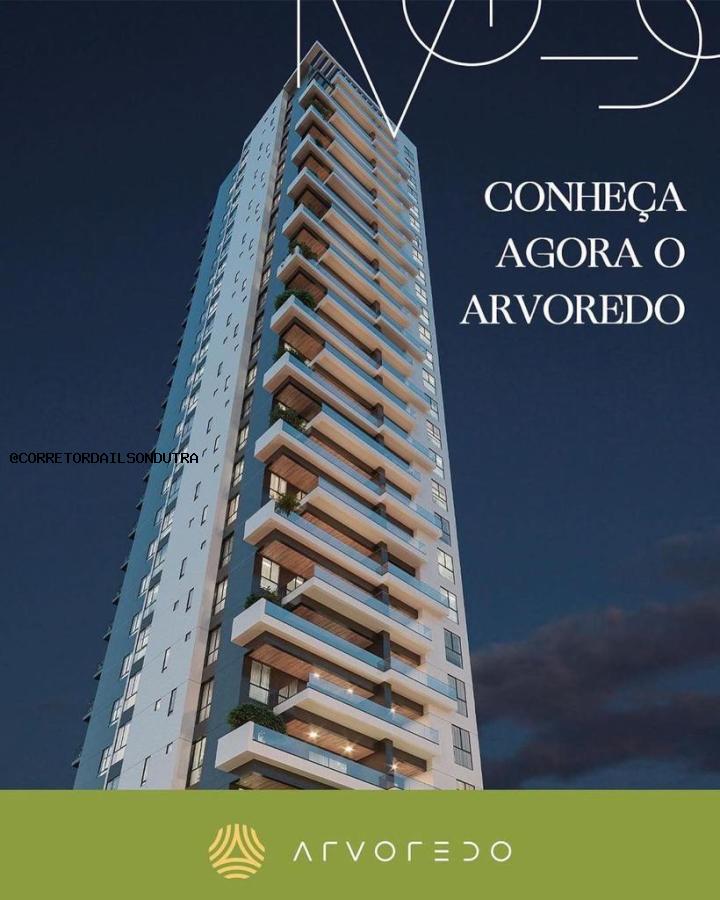 Apartamento à venda com 3 quartos, 149m² - Foto 2