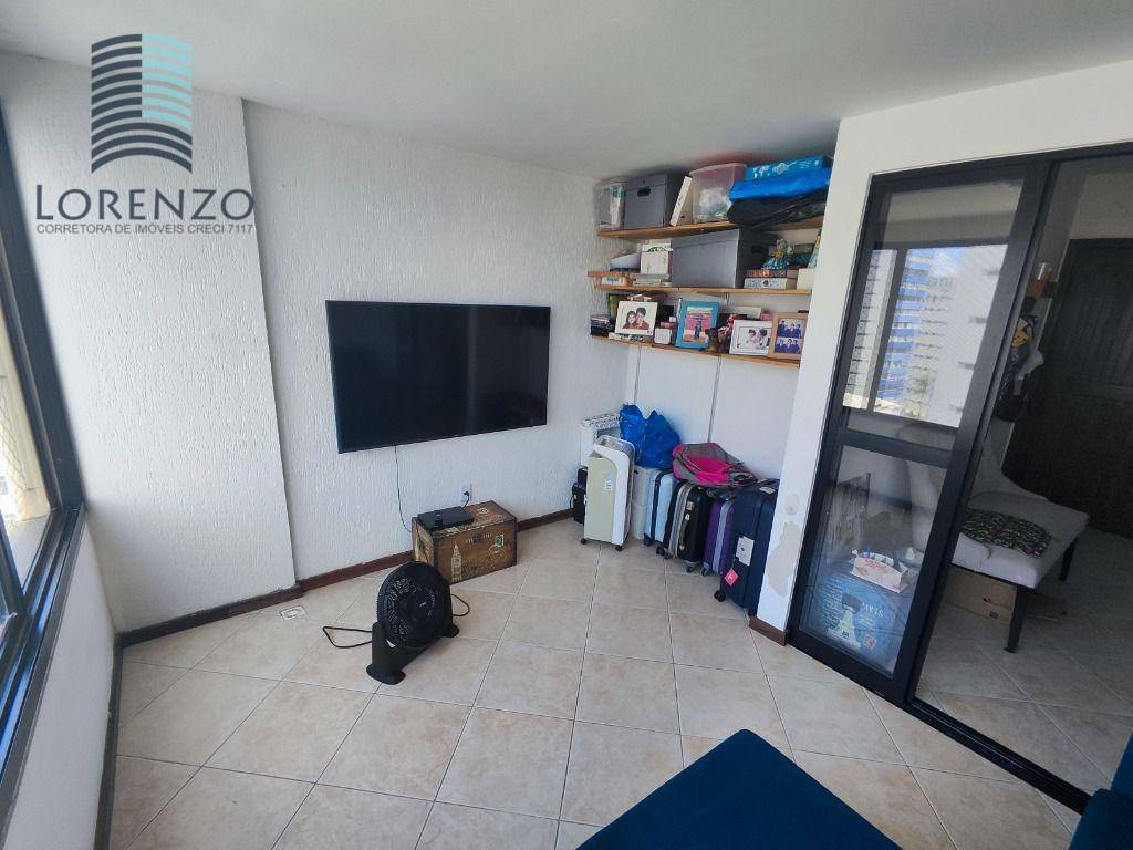 Apartamento para alugar com 3 quartos, 88m² - Foto 11