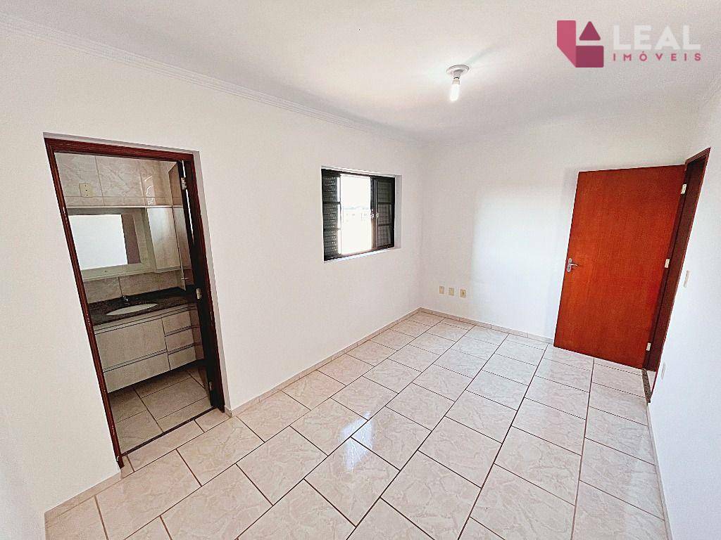 Apartamento à venda com 3 quartos, 90m² - Foto 18