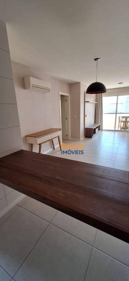 Apartamento à venda com 3 quartos, 93m² - Foto 4