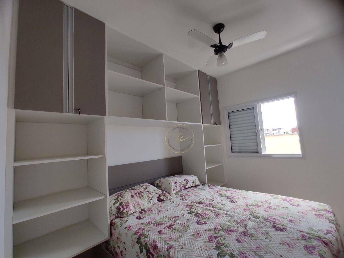 Apartamento à venda com 2 quartos, 70m² - Foto 13