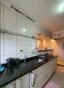 Apartamento à venda com 2 quartos, 64m² - Foto 13