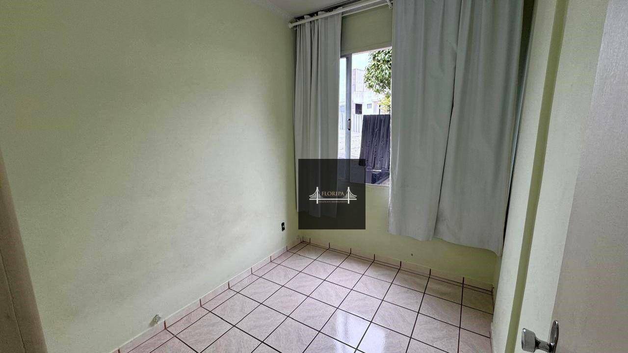 Apartamento à venda com 2 quartos, 55m² - Foto 15