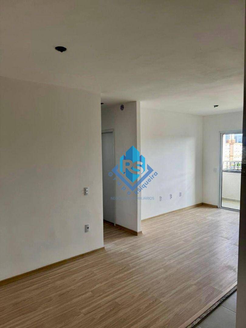 Apartamento à venda com 2 quartos, 61m² - Foto 2