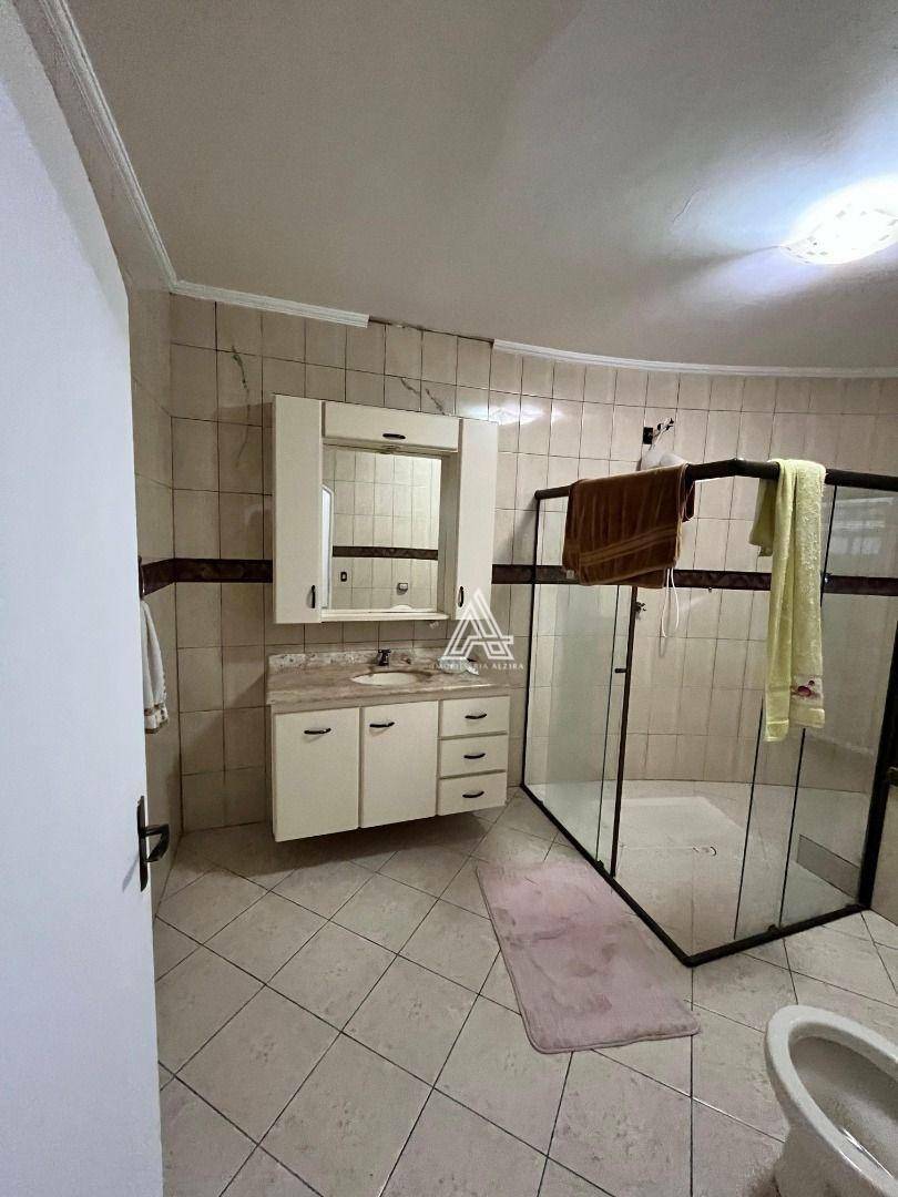 Sobrado para alugar com 3 quartos, 200m² - Foto 42