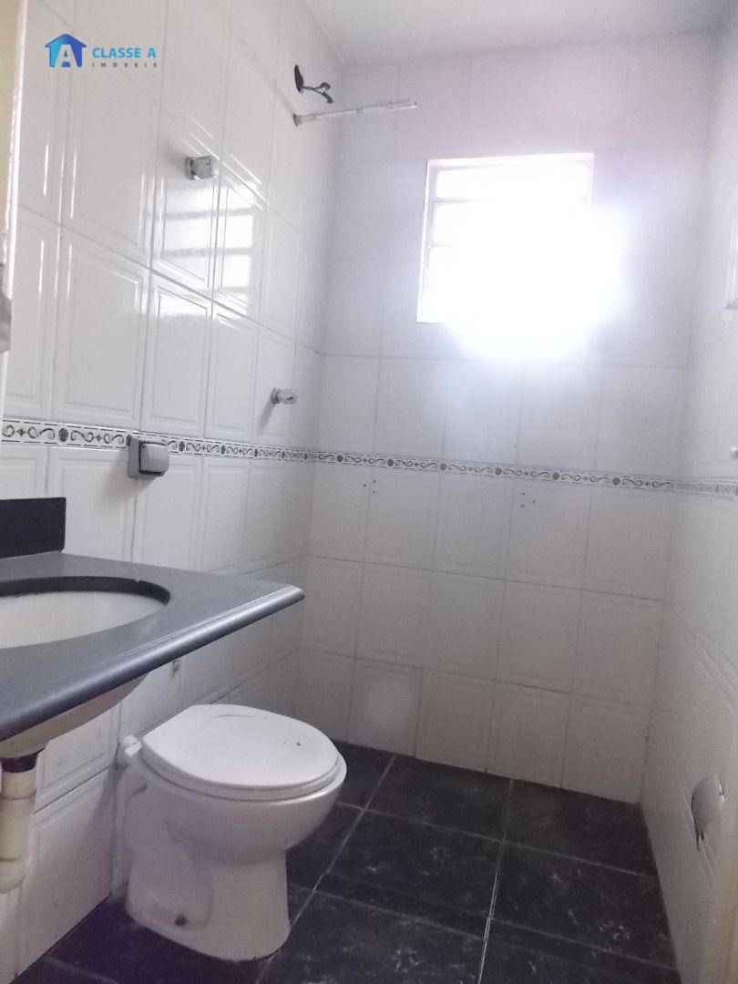 Casa à venda com 4 quartos, 200m² - Foto 27