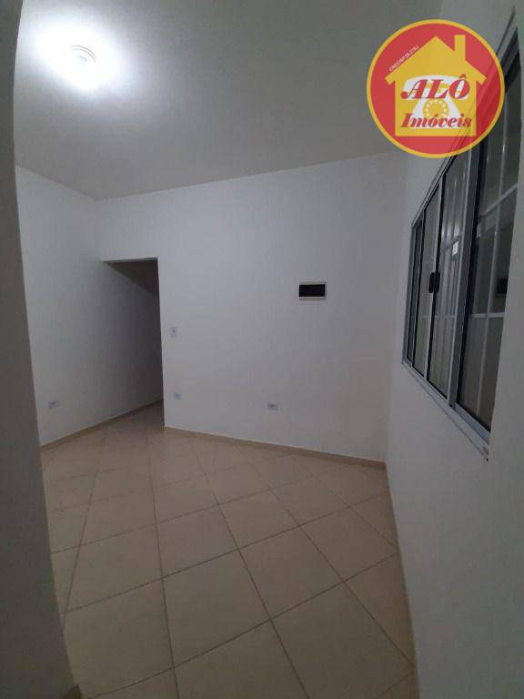 Casa à venda com 2 quartos, 250m² - Foto 3