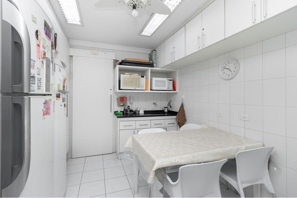 Apartamento à venda com 4 quartos, 200m² - Foto 6