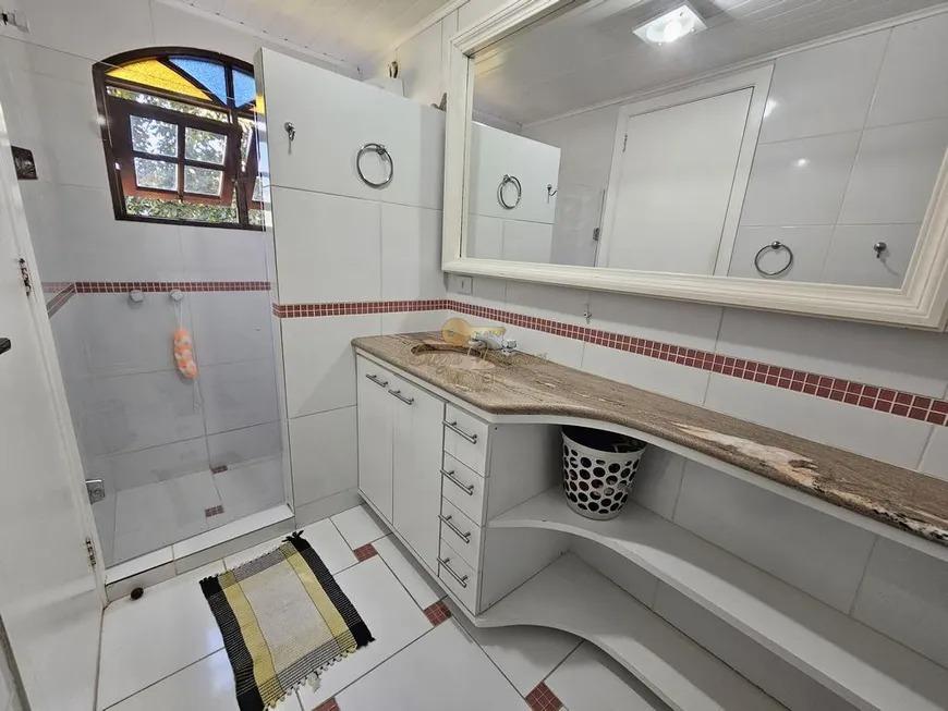 Casa de Condomínio à venda com 5 quartos, 261m² - Foto 25