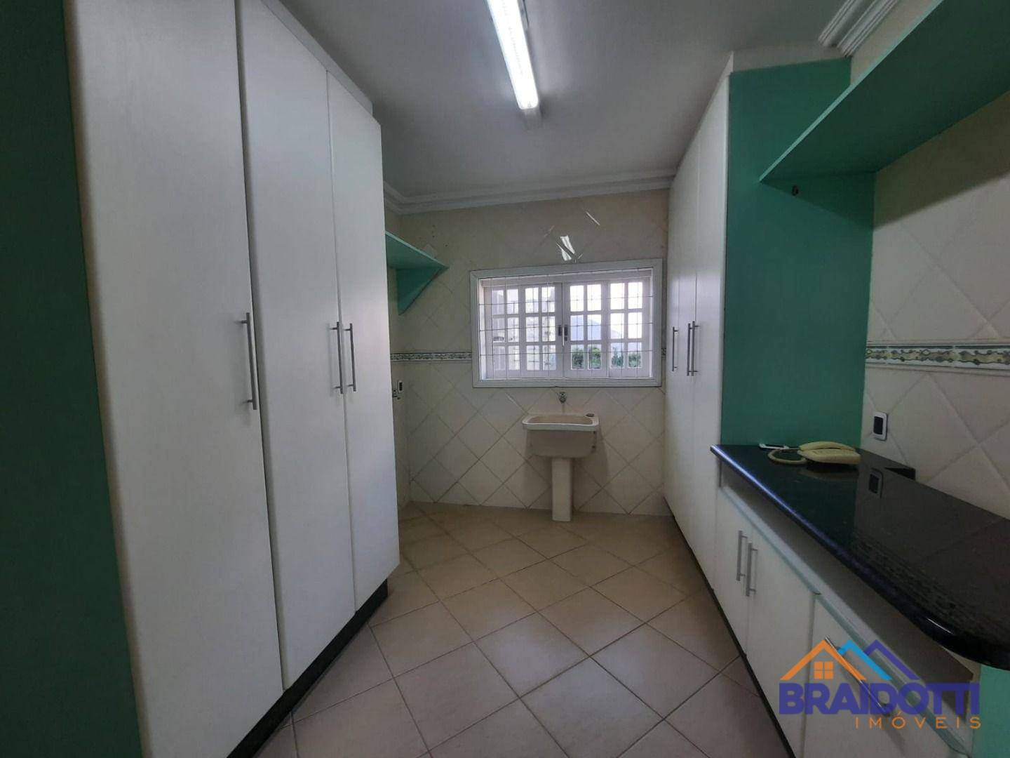 Casa à venda e aluguel com 3 quartos, 251m² - Foto 13