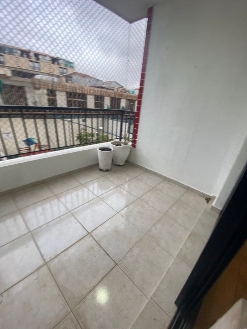 Apartamento à venda com 2 quartos, 76m² - Foto 32