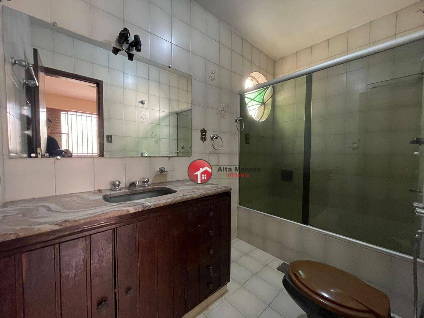 Casa de Condomínio para alugar com 4 quartos, 218m² - Foto 8