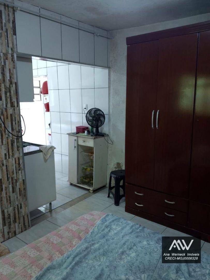 Casa à venda com 1 quarto, 100m² - Foto 15