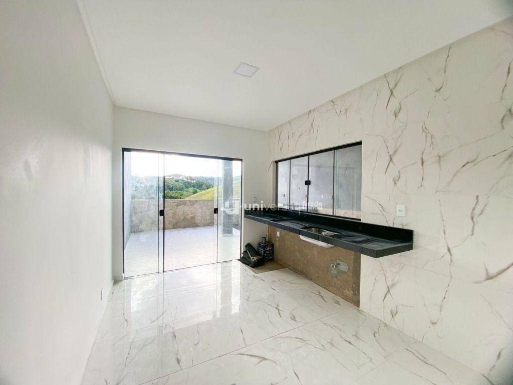 Casa à venda com 3 quartos, 155m² - Foto 5