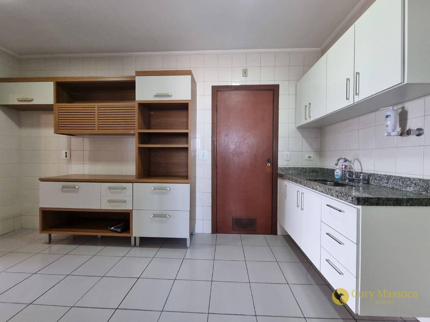 Apartamento para alugar com 3 quartos, 95m² - Foto 9