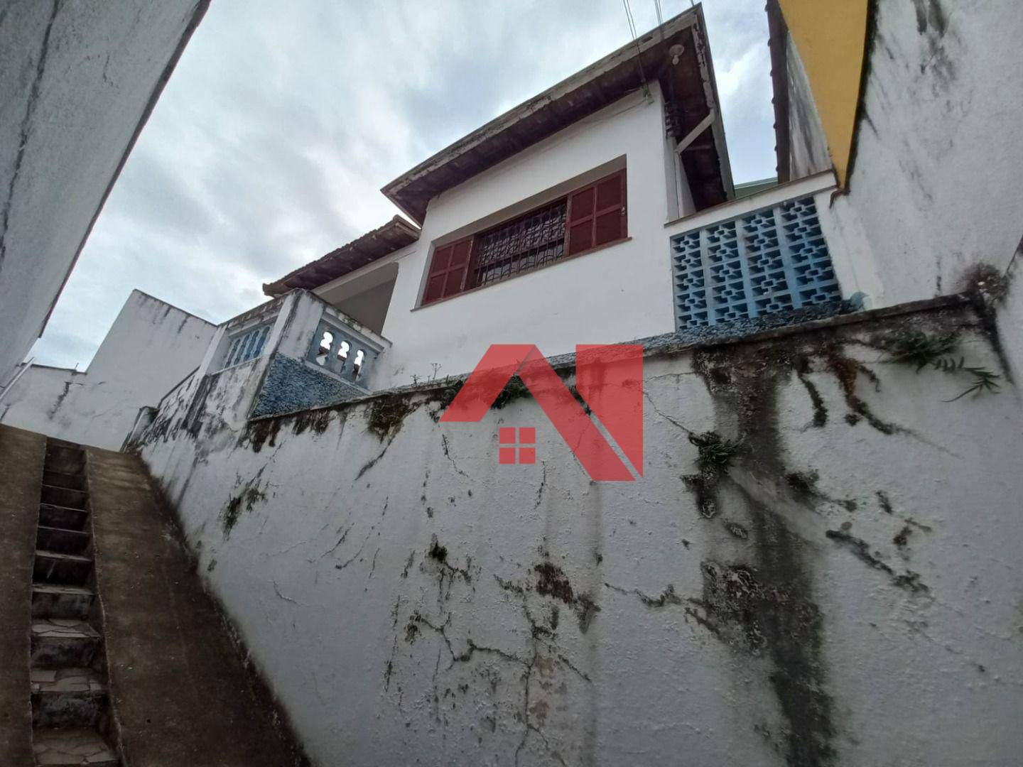 Casa à venda com 3 quartos, 180m² - Foto 3