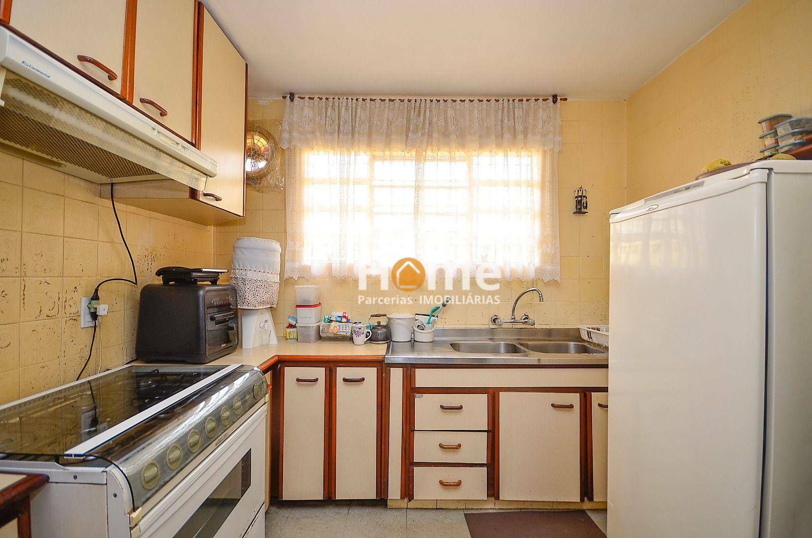Casa à venda com 3 quartos, 300m² - Foto 37