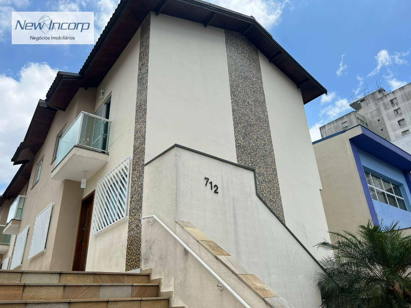 Casa à venda com 3 quartos, 101m² - Foto 1