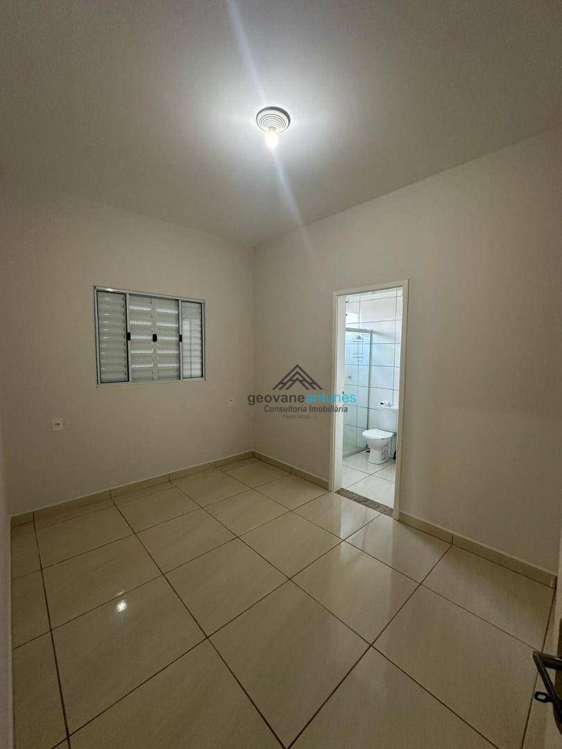 Casa para alugar com 3 quartos, 120m² - Foto 9