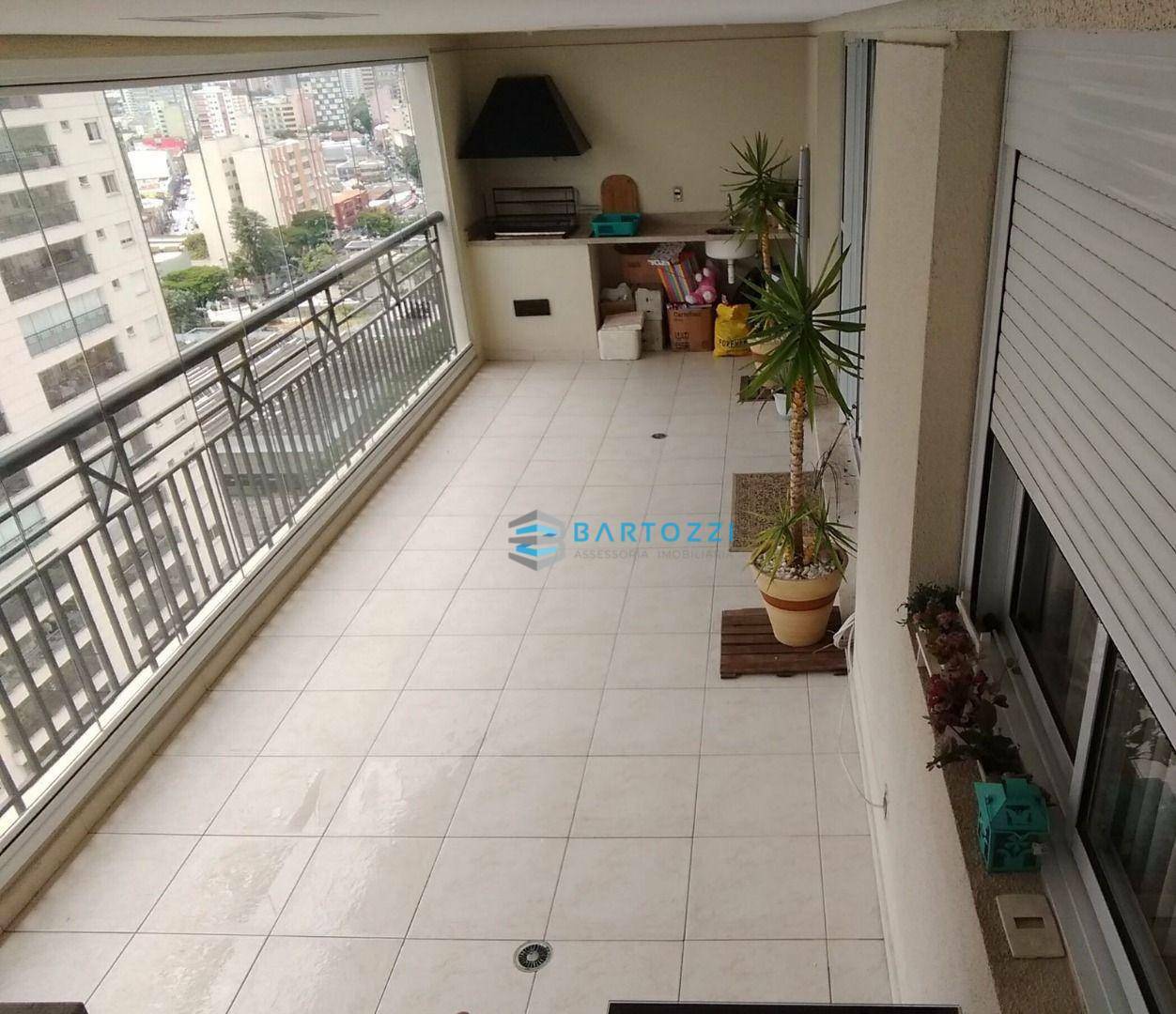 Apartamento à venda com 3 quartos, 165m² - Foto 4