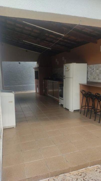 Casa à venda com 3 quartos, 197m² - Foto 17