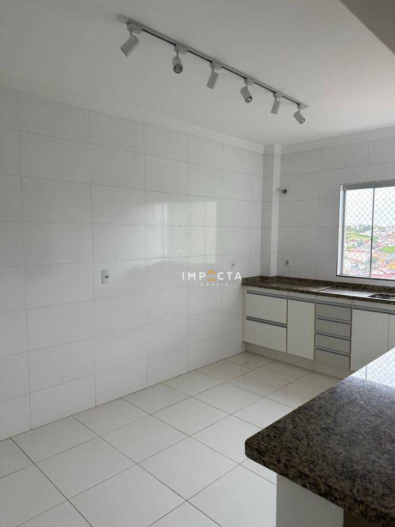 Apartamento à venda com 3 quartos, 110m² - Foto 7