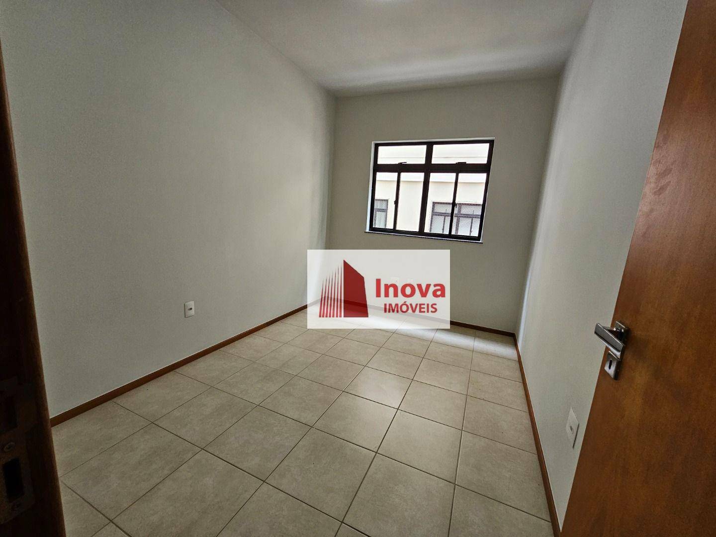 Apartamento à venda com 2 quartos, 70m² - Foto 9