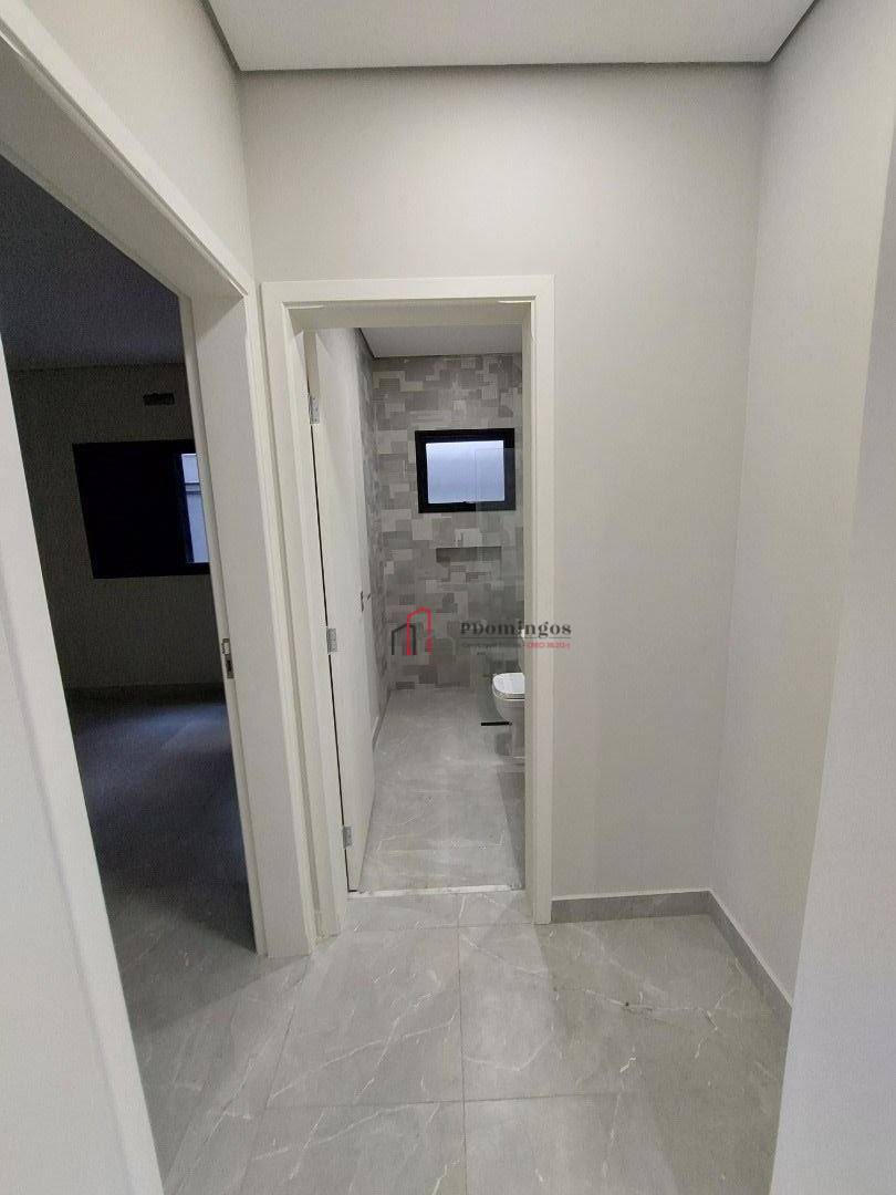 Sobrado à venda com 4 quartos, 256m² - Foto 18