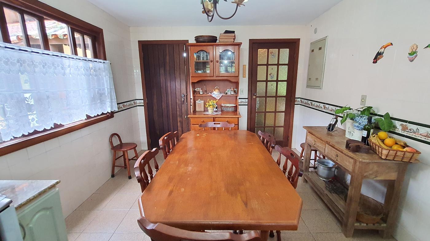 Casa à venda com 4 quartos, 460m² - Foto 20