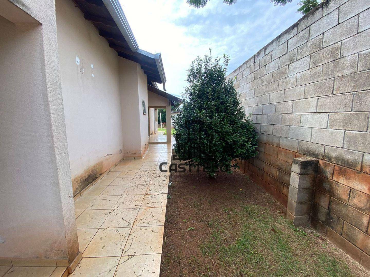 Chácara à venda com 3 quartos, 213m² - Foto 4