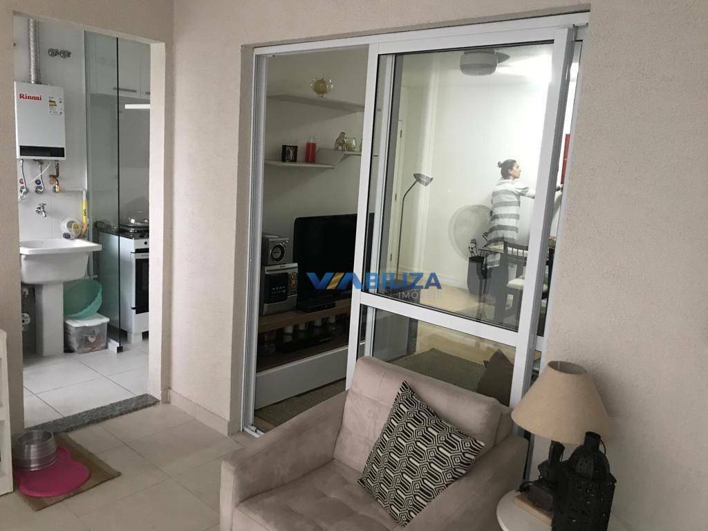 Apartamento à venda com 2 quartos, 60m² - Foto 15