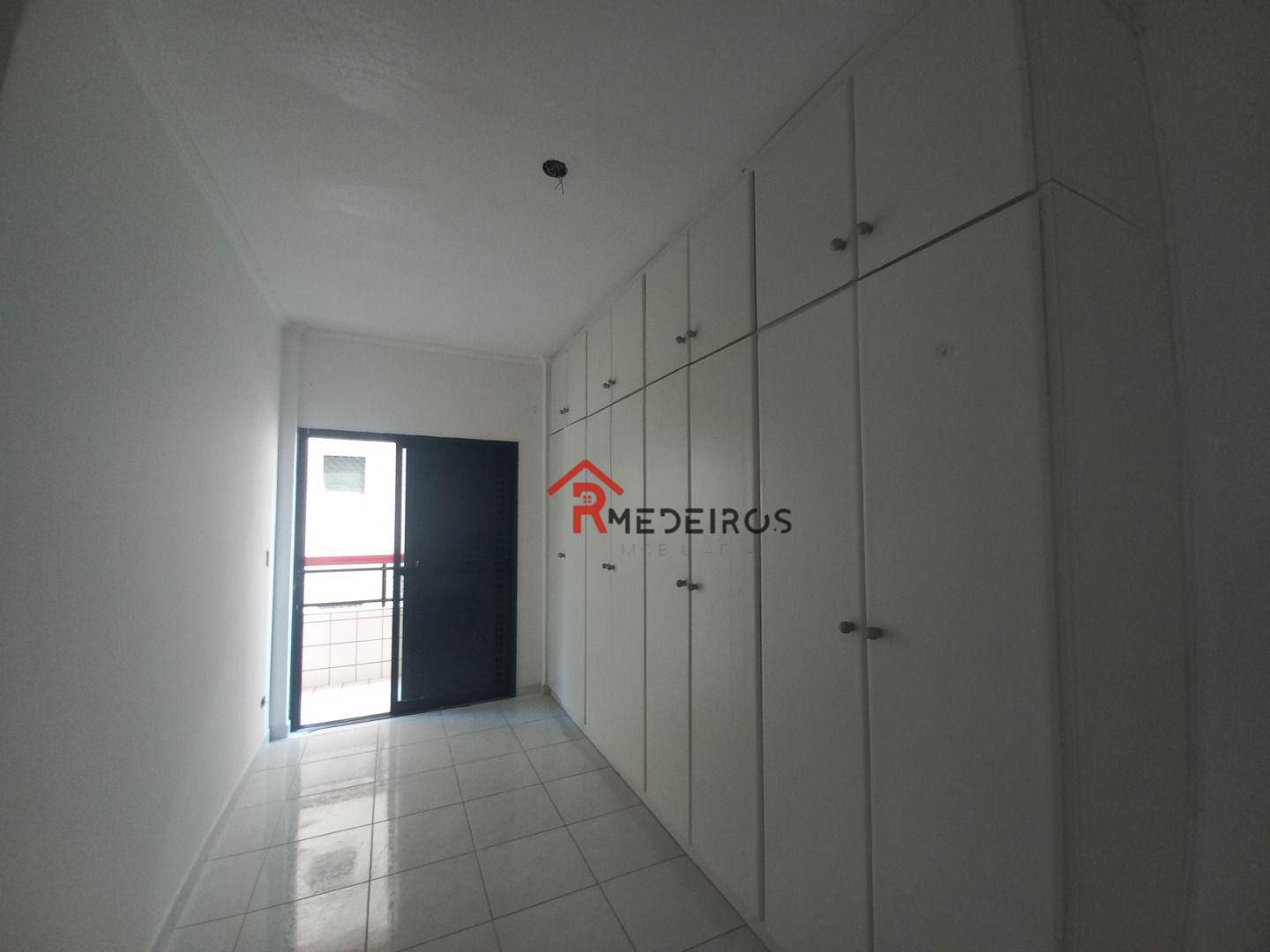 Apartamento à venda com 3 quartos, 131m² - Foto 12