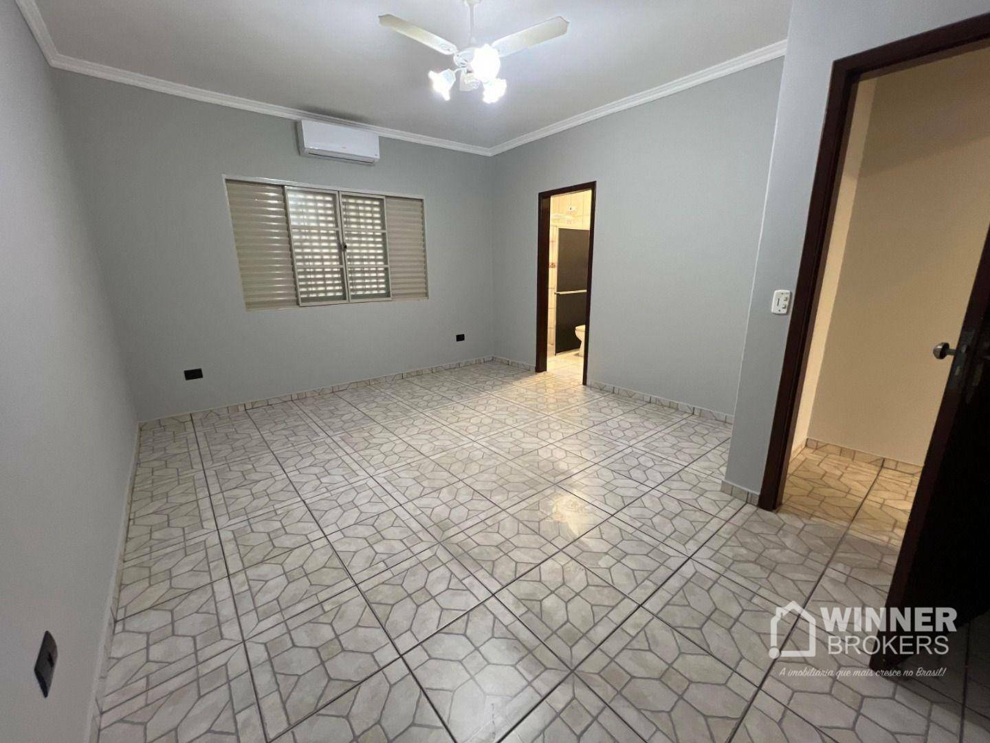 Casa para alugar com 3 quartos, 240m² - Foto 5