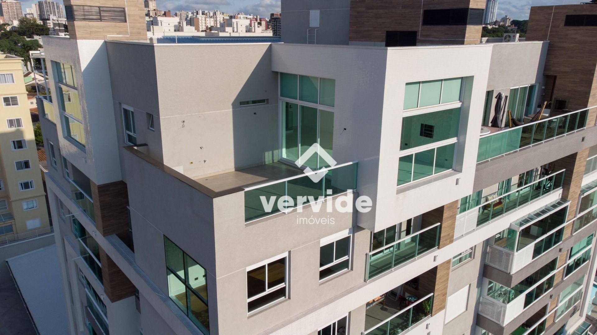 Cobertura à venda com 2 quartos, 185m² - Foto 1