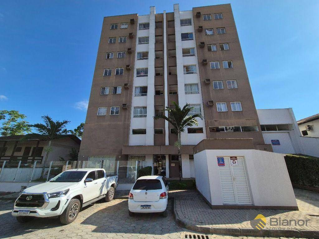 Apartamento para alugar com 3 quartos, 75m² - Foto 28