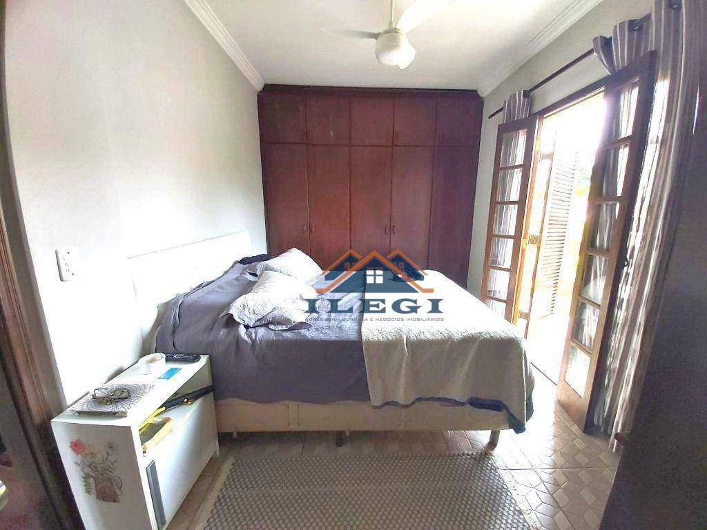 Casa de Condomínio à venda com 4 quartos, 360m² - Foto 21