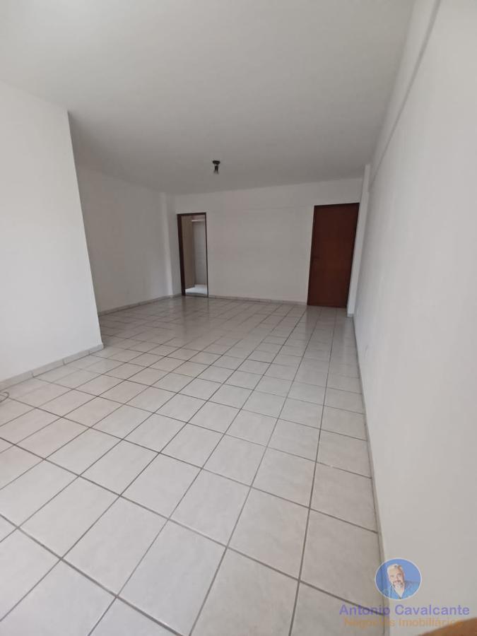 Apartamento à venda com 3 quartos, 90m² - Foto 3