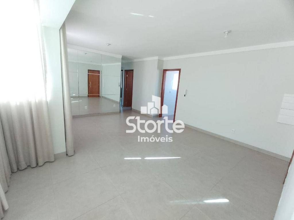 Cobertura à venda com 4 quartos, 166m² - Foto 1