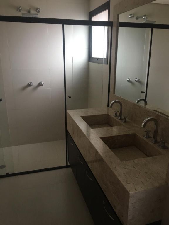 Apartamento para alugar com 3 quartos, 217m² - Foto 22