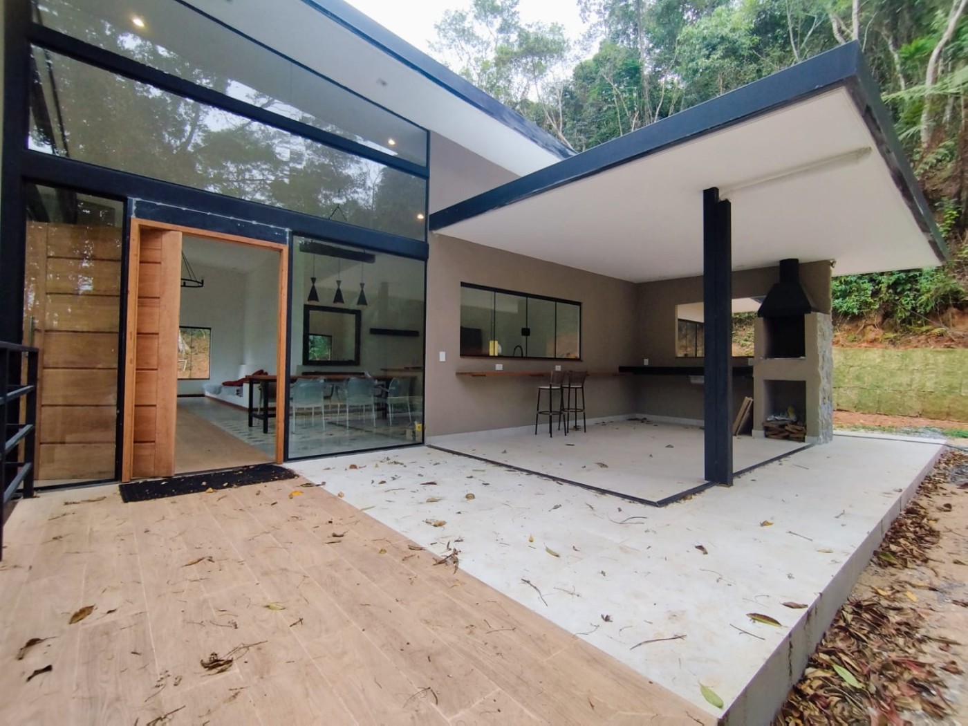 Casa de Condomínio à venda com 3 quartos, 150m² - Foto 2