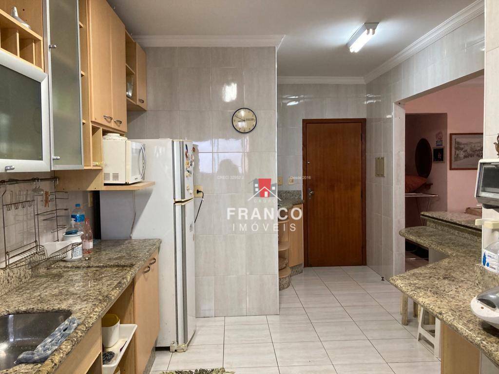 Apartamento à venda com 2 quartos, 102m² - Foto 10