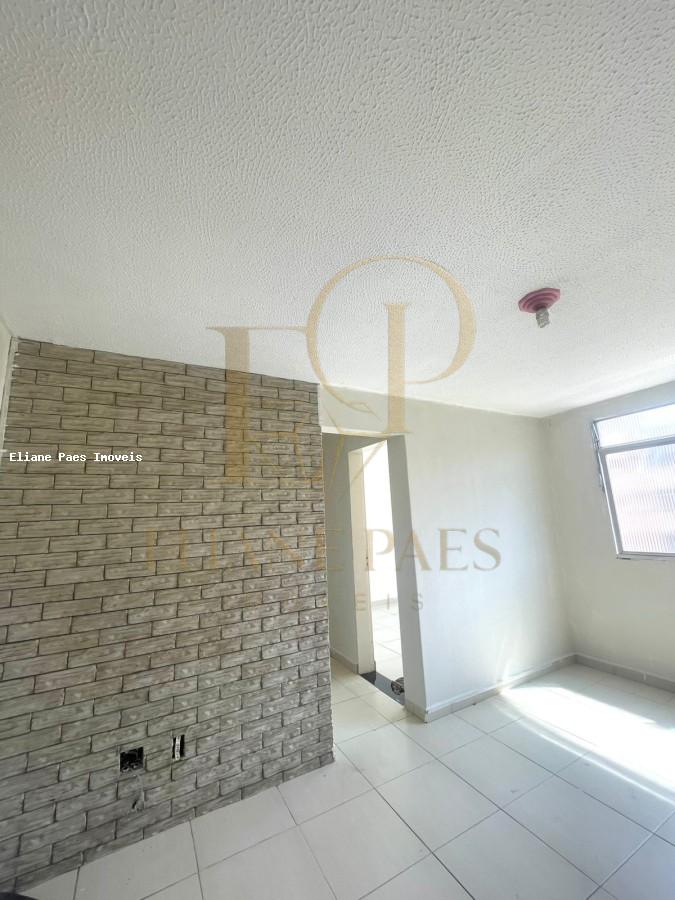 Apartamento à venda com 2 quartos, 80m² - Foto 3