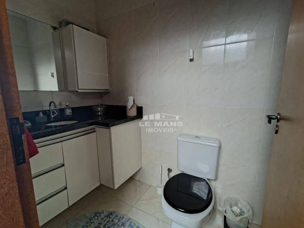 Casa à venda com 6 quartos, 296m² - Foto 13