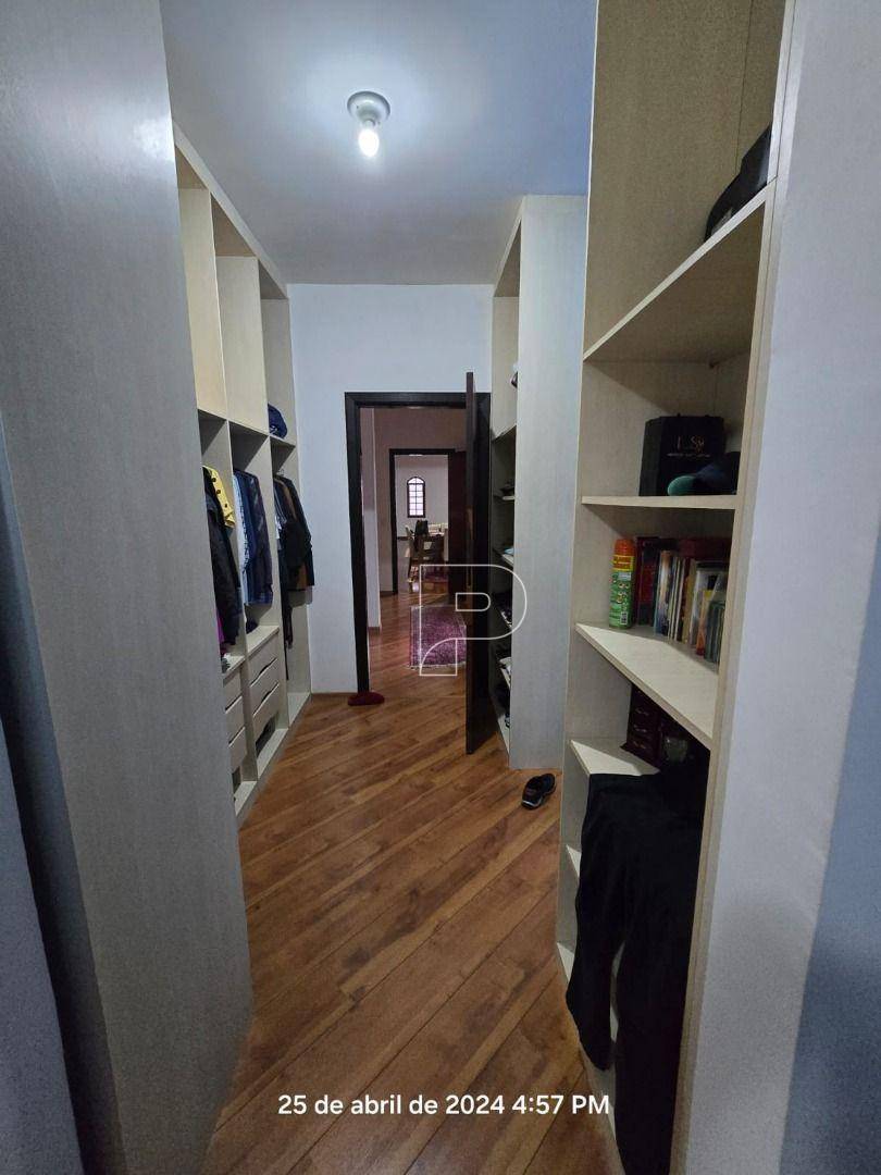 Casa à venda com 3 quartos, 340m² - Foto 24