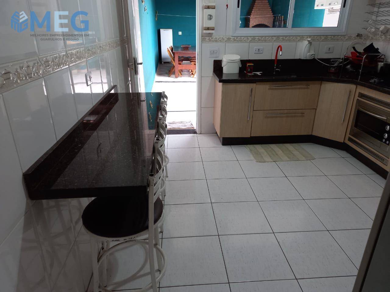 Sobrado à venda e aluguel com 4 quartos, 230m² - Foto 13