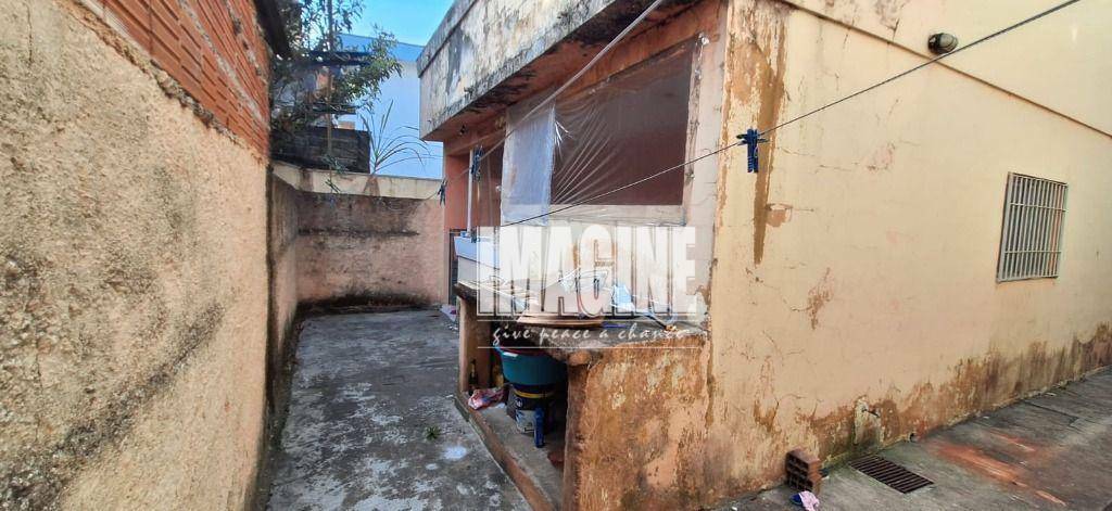 Sobrado à venda com 3 quartos, 200m² - Foto 7