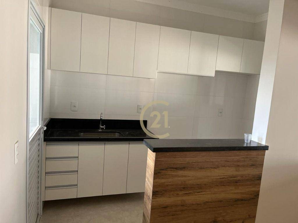 Casa à venda com 2 quartos, 66m² - Foto 3