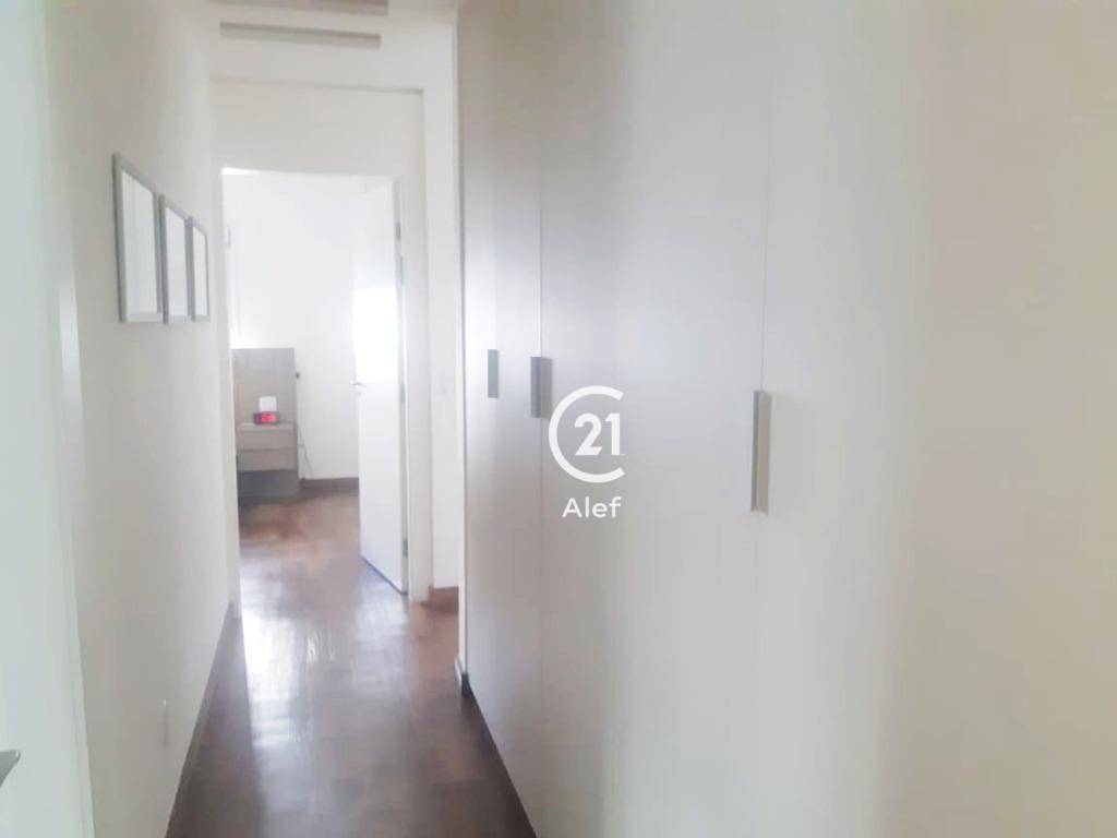 Apartamento à venda com 3 quartos, 208m² - Foto 14