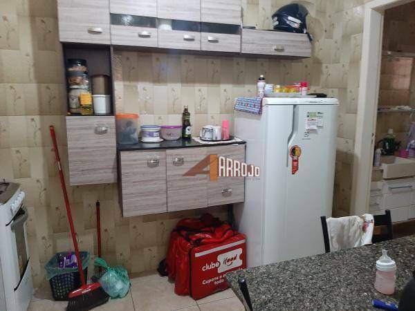 Sobrado à venda com 3 quartos, 194m² - Foto 18