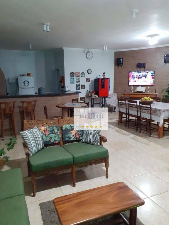 Fazenda à venda com 2 quartos, 180m² - Foto 4